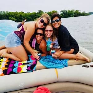 Meet your Posher, Aileen